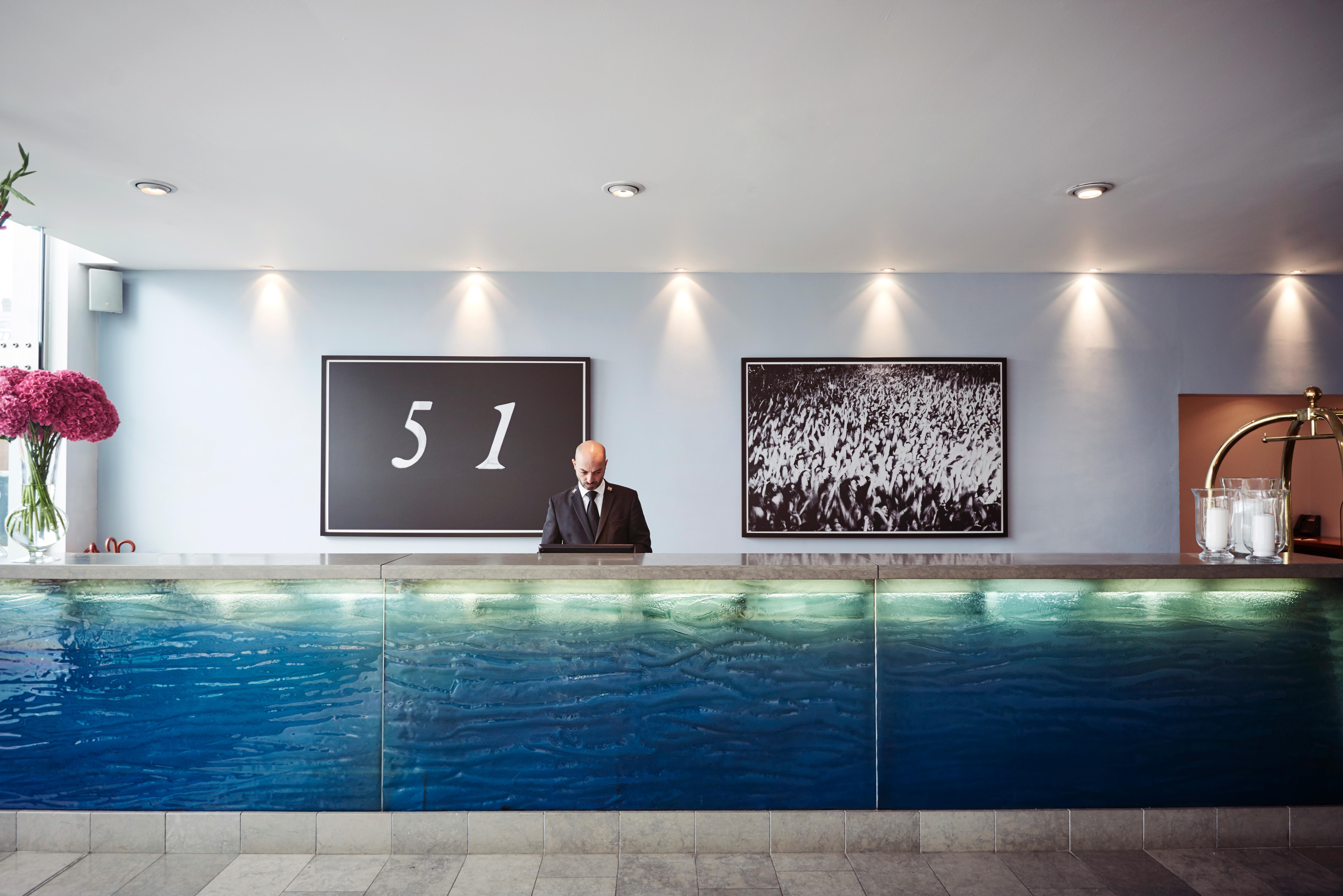 The Lowry Hotel Manchester Esterno foto 51 hotel reception
