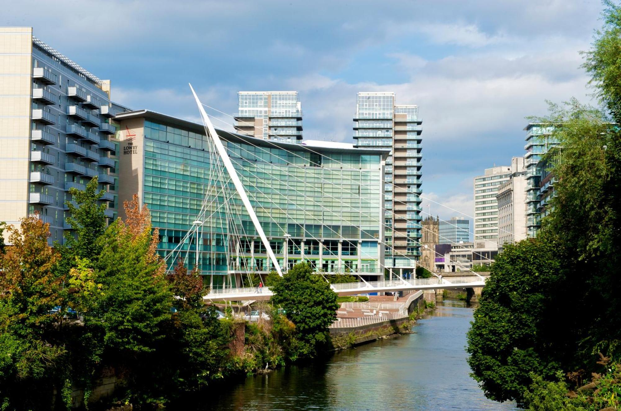 The Lowry Hotel Manchester Esterno foto The Bridgewater Hospital