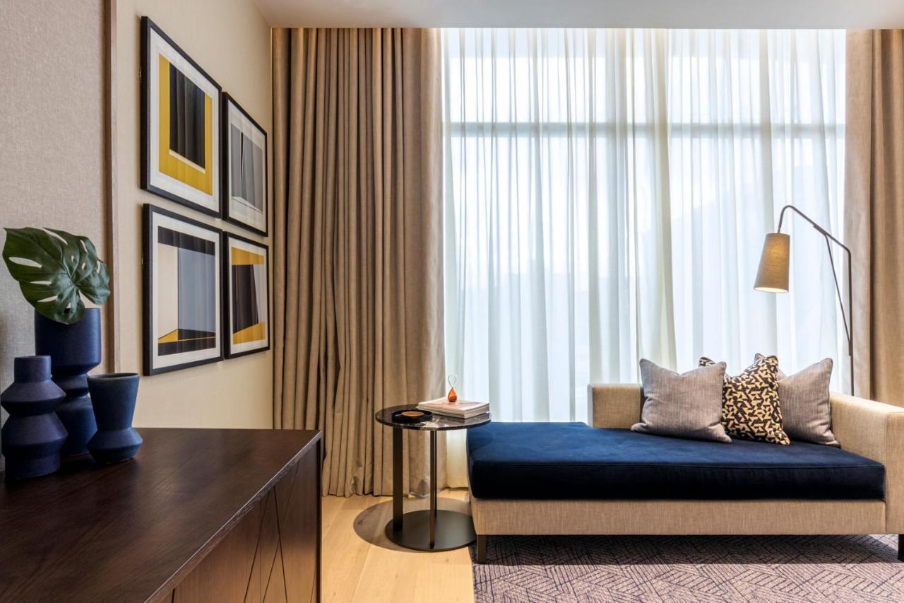 The Lowry Hotel Manchester Esterno foto A suite at the hotel